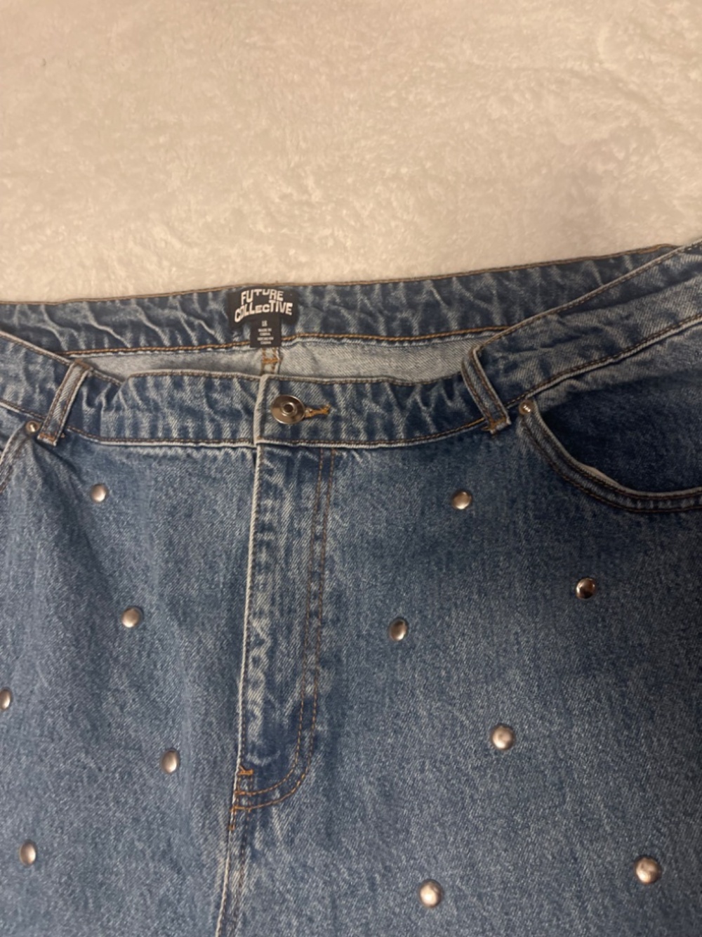 Future Collective Studded Jeans – Size XL – NWT - Picture 4 of 13